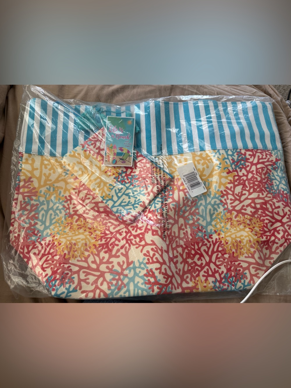 NWT/bag Lakeside Collection Beach Bag with Wet Pouch - Coral Coastal